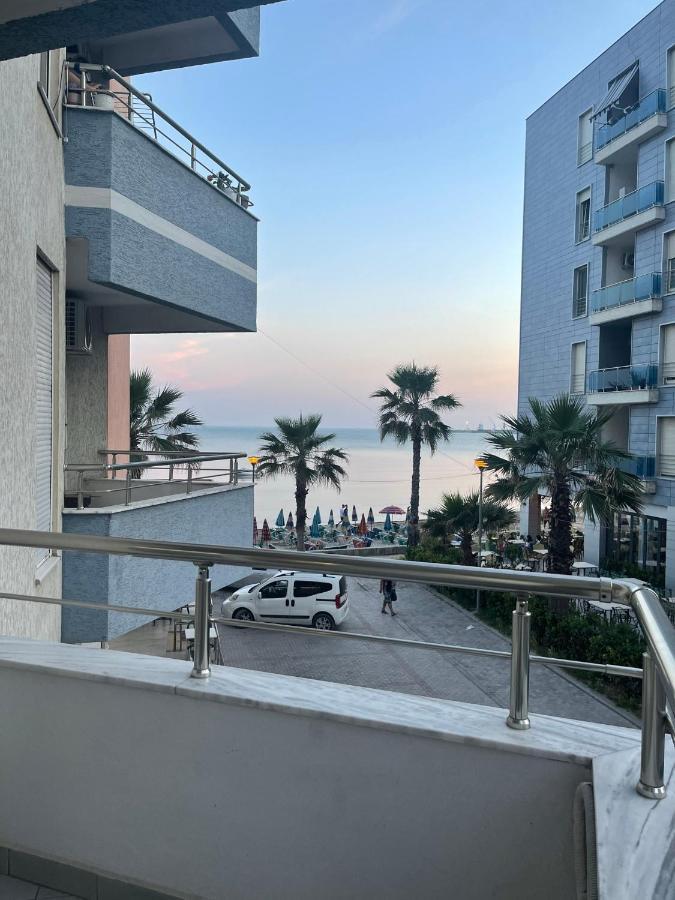 Kokomani 2 Apartment Durres Bagian luar foto